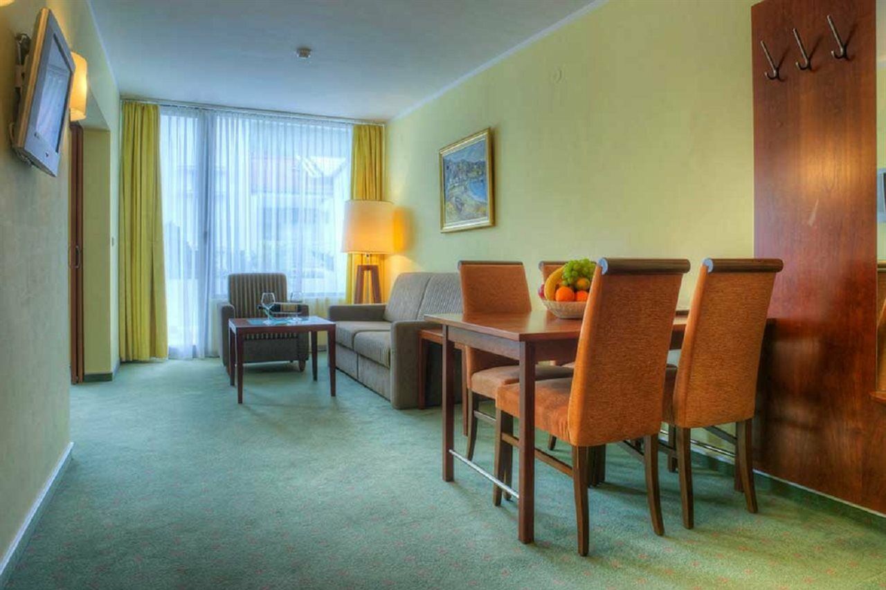 Rivijera Hotel